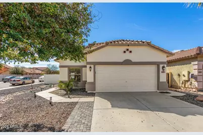 697 W Oak Tree Lane, San Tan Valley, AZ 85143 - Photo 1