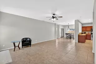 697 W Oak Tree Ln, San Tan Valley, AZ 85143 - Photo 5