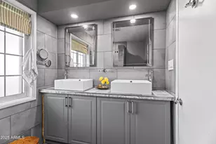 4631 E Pinchot Ave, Phoenix, AZ 85018 - Photo 15