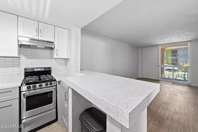 1601 W Camelback Road #E10AE, Phoenix, AZ 85015 - Photo 5