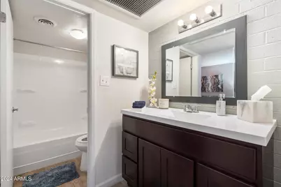 1601 W Camelback Road #A10AW, Phoenix, AZ 85015 - Photo 11