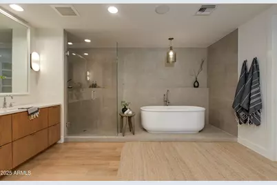 2211 E Camelback Road #402, Phoenix, AZ 85016 - Photo 11