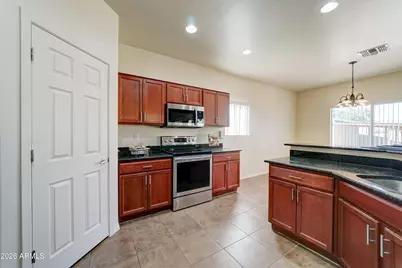 880 S Buena Vista Drive, Apache Junction, AZ 85120 - Photo 5