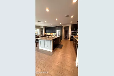 17475 W Liberty Lane, Goodyear, AZ 85338 - Photo 11