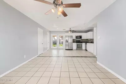 3044 N 80th Lane, Phoenix, AZ 85033 - Photo 5