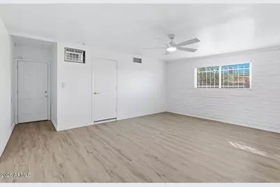 2314 N 71st Drive, Phoenix, AZ 85035 - Photo 13