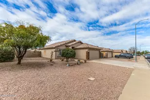 8663 E Capri Ave, Mesa, AZ 85208 - Photo 3