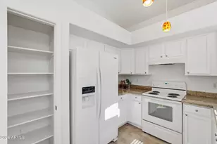 2521 W Oberlin Way, Phoenix, AZ 85085 - Photo 19