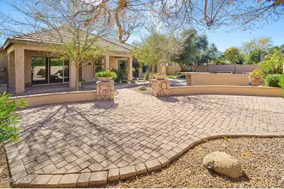2406 E Glacier Place, Chandler, AZ 85249 - Photo 9