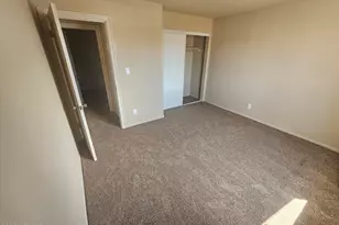 2831 E Mobile Ln, Phoenix, AZ 85040 - Photo 9