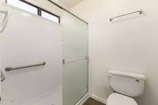 9845 W Oraibi Dr, Peoria, AZ 85382 - Photo 17