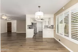 9845 W Oraibi Dr, Peoria, AZ 85382 - Photo 9