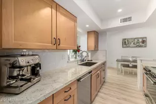 3318 E Taro Ln, Phoenix, AZ 85050 - Photo 13