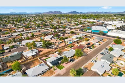 3730 W Cactus Wren Drive, Phoenix, AZ 85051 - Photo 47