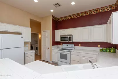 3371 W Via Del Sol Drive, Phoenix, AZ 85027 - Photo 11