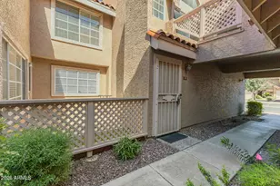 1633 E Lakeside Dr, Gilbert, AZ 85234 - Photo 25