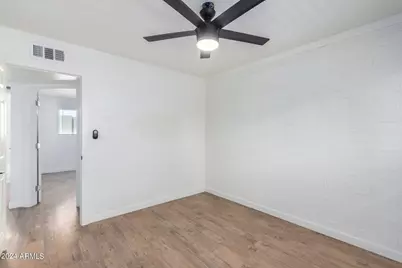 3038 N 38th Street #7, Phoenix, AZ 85018 - Photo 19