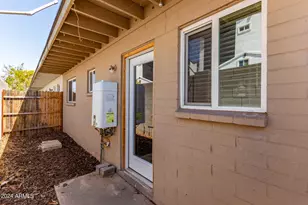 3038 N 38th St, Phoenix, AZ 85018 - Photo 25