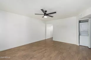 3038 N 38th St, Phoenix, AZ 85018 - Photo 11