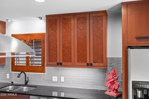 717 E Royal Palm Rd, Phoenix, AZ 85020 - Photo 11