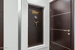 717 E Royal Palm Rd, Phoenix, AZ 85020 - Photo 21