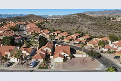 14402 S Cholla Canyon Drive, Phoenix, AZ 85044 - Photo 31