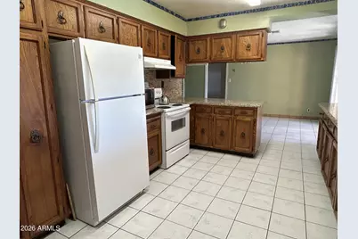 10517 W Catalina Drive, Avondale, AZ 85392 - Photo 19