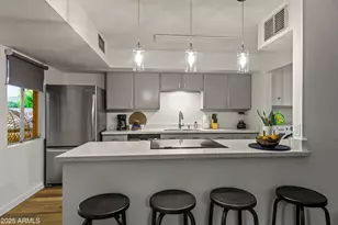 320 E Geneva Dr, Tempe, AZ 85282 - Photo 9