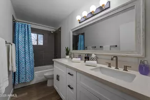 320 E Geneva Dr, Tempe, AZ 85282 - Photo 17