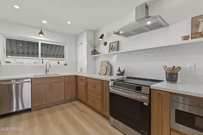 7637 E Thornwood Drive, Scottsdale, AZ 85251 - Photo 13