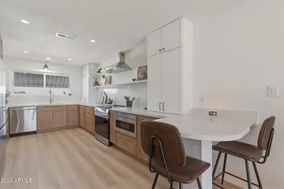 7637 E Thornwood Drive, Scottsdale, AZ 85251 - Photo 9