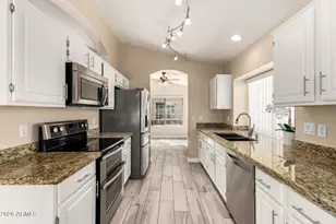 14388 W Shawnee Trail, Surprise, AZ 85374 - Photo 11