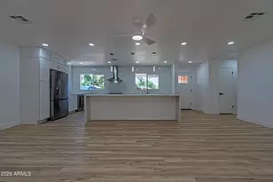 3035 E Heatherbrae Dr, Phoenix, AZ 85016 - Photo 3