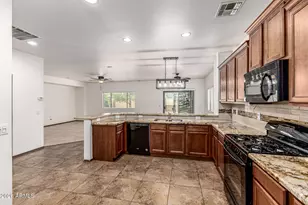 525 W Reeves Ave, San Tan Valley, AZ 85140 - Photo 11