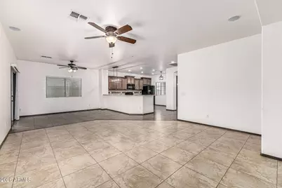 525 W Reeves Avenue, San Tan Valley, AZ 85140 - Photo 7