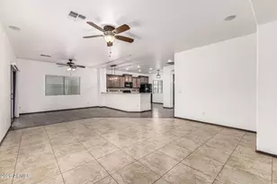 525 W Reeves Ave, San Tan Valley, AZ 85140 - Photo 7