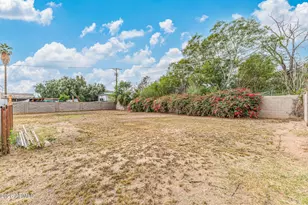 2230 N 27th Pl, Phoenix, AZ 85008 - Photo 15