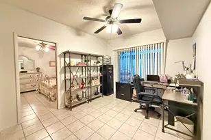 2317 W Aster Dr, Phoenix, AZ 85029 - Photo 13