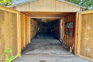 2317 W Aster Dr, Phoenix, AZ 85029 - Photo 9