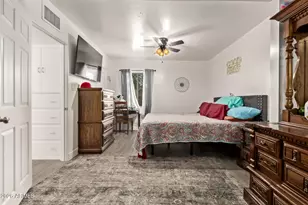 610 S Stapley Dr, Mesa, AZ 85204 - Photo 31