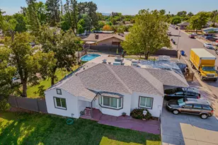 610 S Stapley Dr, Mesa, AZ 85204 - Photo 17