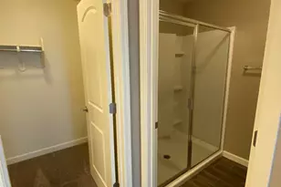 240 W Juniper Ave, Gilbert, AZ 85233 - Photo 15