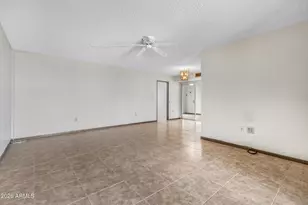 10737 W Santa Fe Dr, Sun City, AZ 85351 - Photo 5