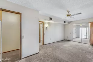 10737 W Santa Fe Dr, Sun City, AZ 85351 - Photo 15