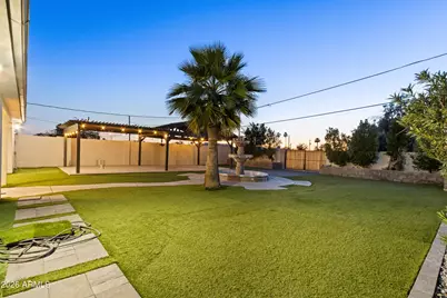 2046 N 27th Place, Phoenix, AZ 85008 - Photo 21