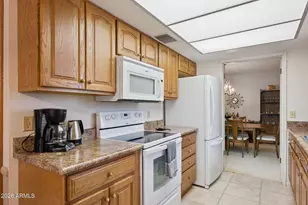 2136 N Stockton Pl, Mesa, AZ 85215 - Photo 13