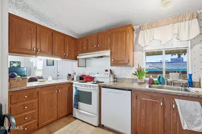 150 S Windsor -- #139, Mesa, AZ 85204 - Photo 9