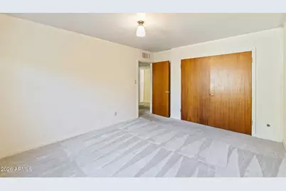 102 E Bethany Home Road Road, Phoenix, AZ 85012 - Photo 21