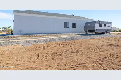 10153 W Wenden Drive, Arizona City, AZ 85123 - Photo 47