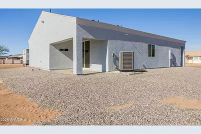 10153 W Wenden Drive, Arizona City, AZ 85123 - Photo 51